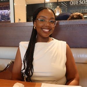 Meet your Posher, Natalie